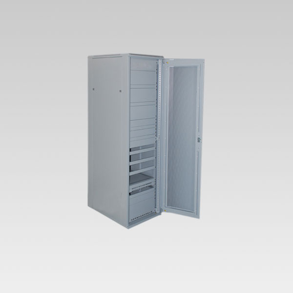 通信機柜